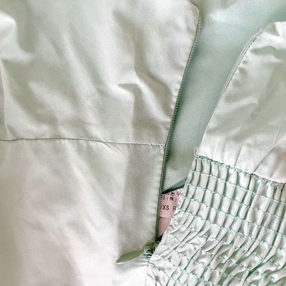 NWT Zara One Puff Shoulder Green Crop Top - Picture 6 of 16